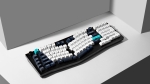Keychron Q13 Max Alice Layout Carbon Black Безжична геймърска механична клавиатура с Gateron Jupiter Brown суичове