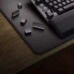 Corsair K70 MAX RGB Геймръска механична клавиатура с MGX Hyperdrive магнитни суичове