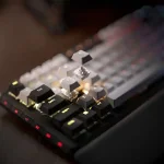 Corsair VANGUARD 96 Dual Tone PBT RGB Геймръска механична клавиатура с MLX Plasma суичове