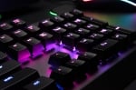 Razer BlackWidow X Chroma Геймърска механична клавиатура със зелени Razer суичове