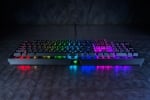 Razer BlackWidow X Chroma Геймърска механична клавиатура със зелени Razer суичове