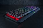 Razer BlackWidow X Chroma Геймърска механична клавиатура със зелени Razer суичове