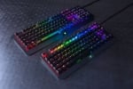 Razer BlackWidow X Chroma Геймърска механична клавиатура със зелени Razer суичове