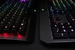 Razer BlackWidow X Chroma Геймърска механична клавиатура със зелени Razer суичове