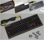 Corsair Gaming Strafe RGB Геймърска механична клавиатура с Cherry MX Red суичове