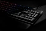 Logitech G513 Carbon RGB Геймърска механична клавиатура с Romer-G Linear суичове