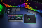 Razer BlackWidow Elite Chroma Геймърска механична клавиатура с Razer Green суичове