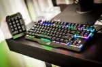 ASUS ROG Claymore RGB Геймърска механична клавиатура с Cherry MX Red суичове