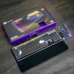 Cooler Master CK550 V2 RGB Геймърска механична клавиатура с TTC Red суичове